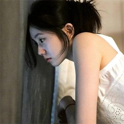 毛衣女郎